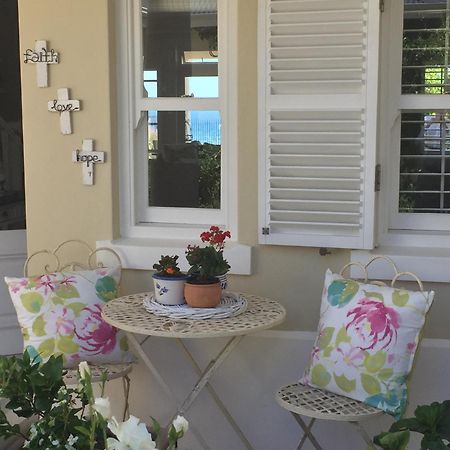 Sandals Beach Villa Hermanus Eksteriør billede